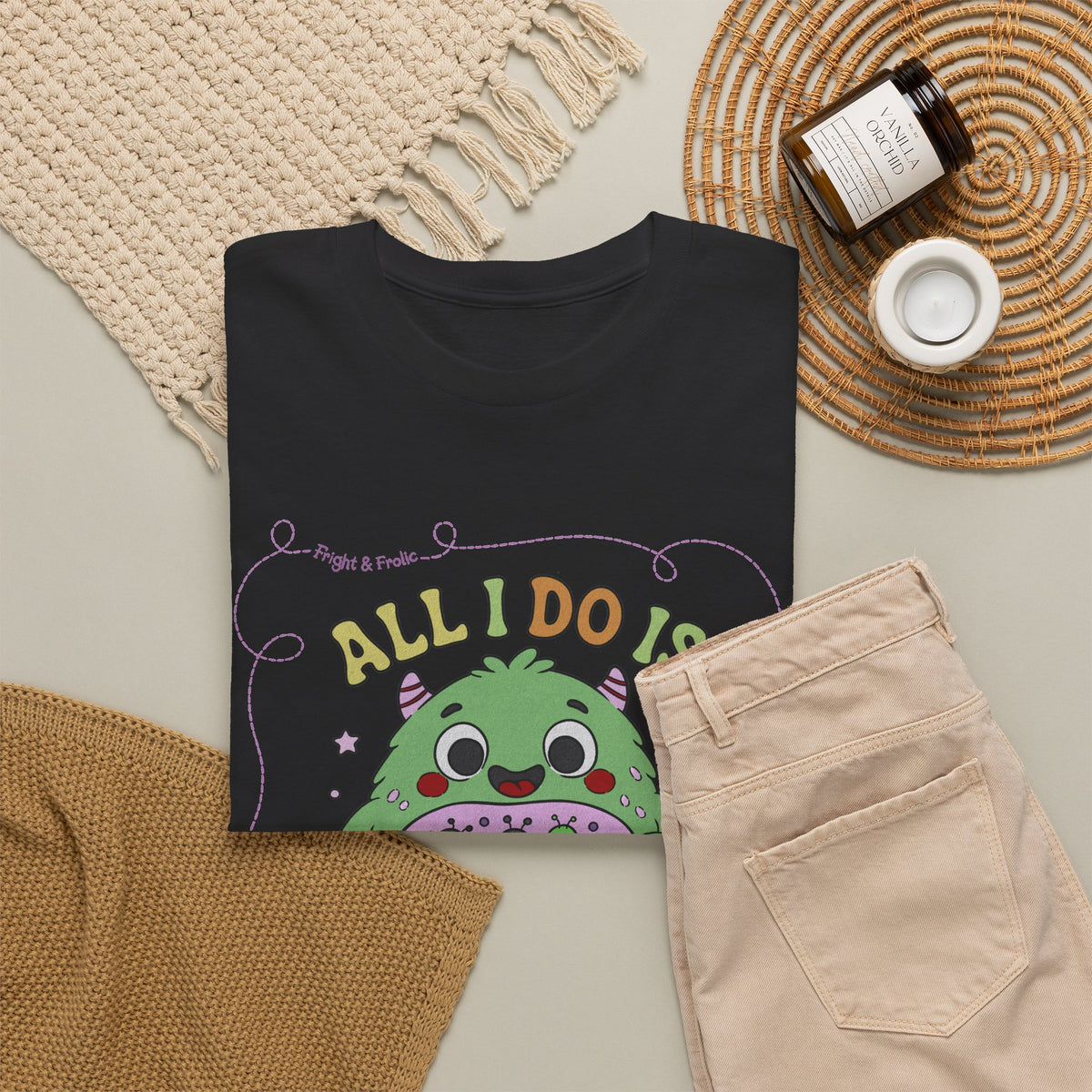 "All I Do Is Eat Bugs All Day" - Unisex T-shirt