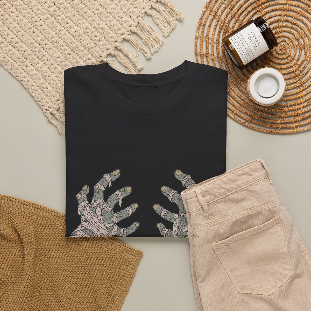 Mummy Hand Bra - Unisex T-Shirt