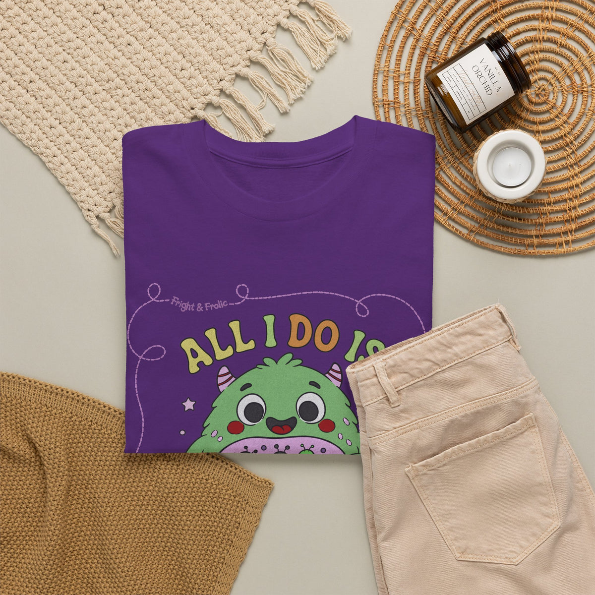 "All I Do Is Eat Bugs All Day" - Unisex T-shirt