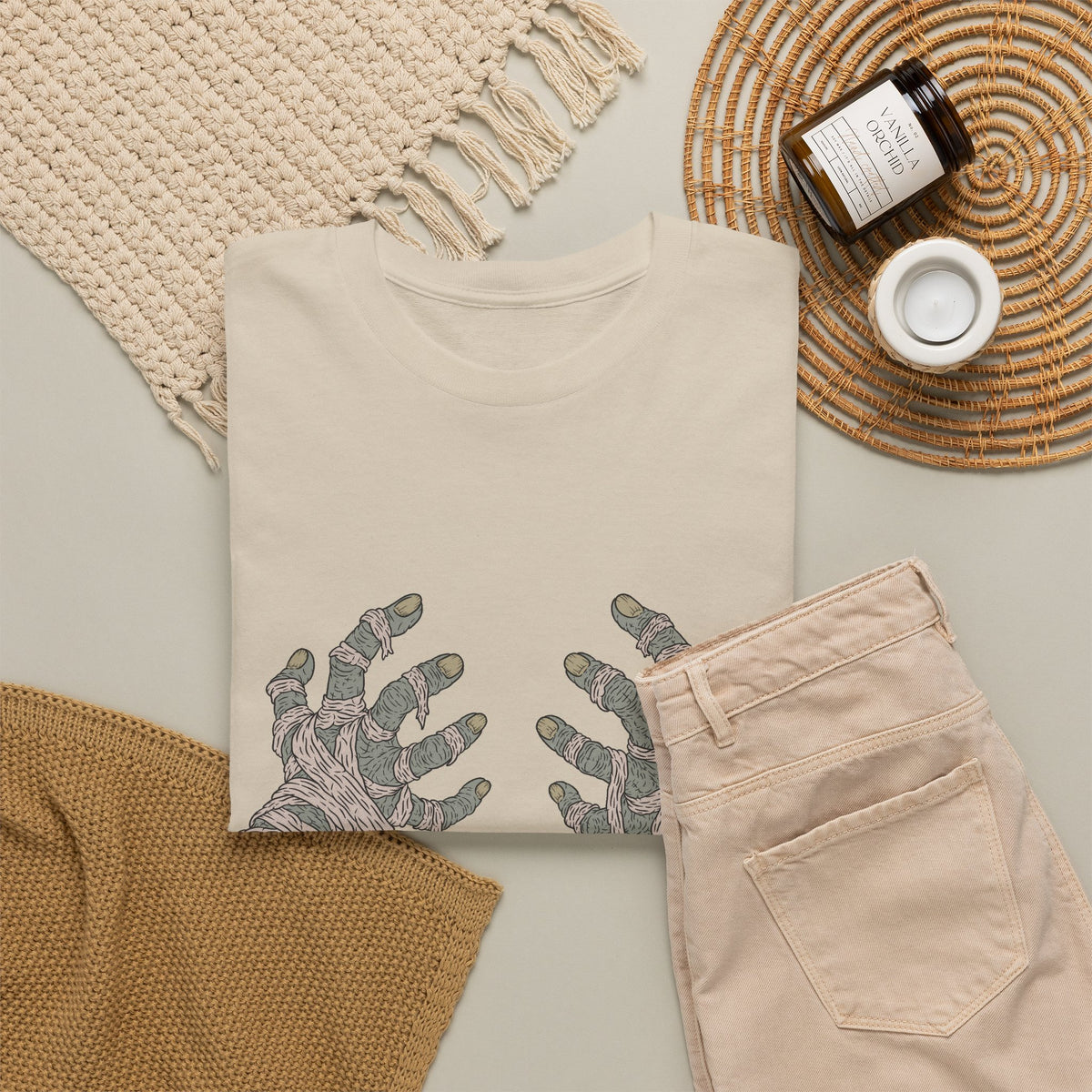 Mummy Hand Bra - Unisex T-Shirt